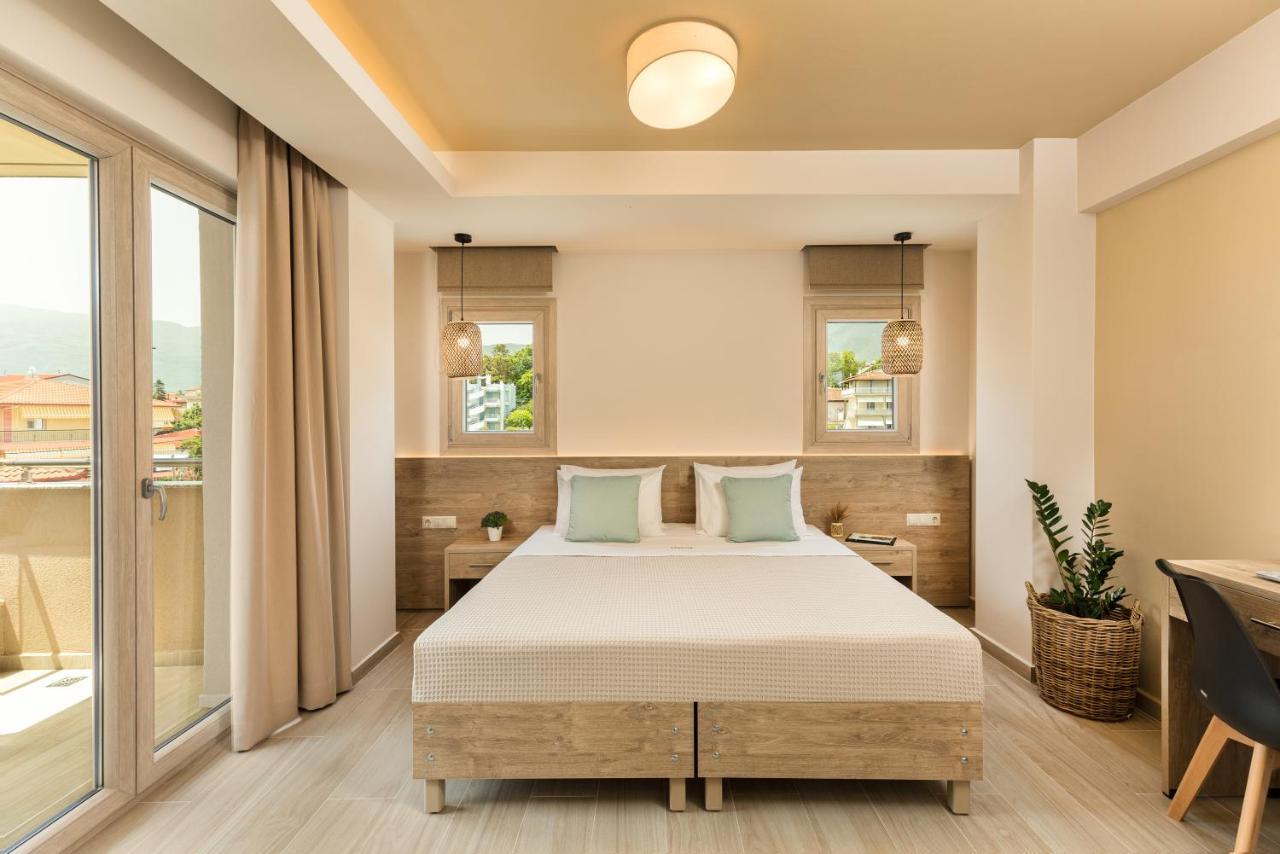 Makris Luxury Rooms Leptokaryá Exterior foto